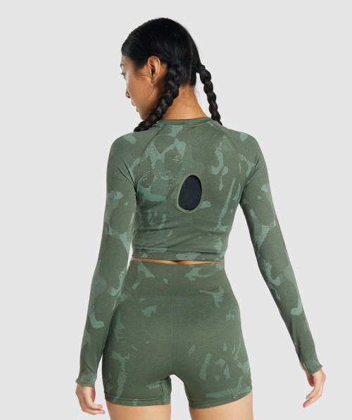 Gymshark Adapt Camo Seamless Long Sleeve Crop Top Savanna-Green