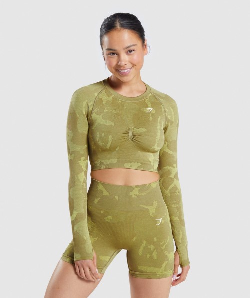 Gymshark Adapt Camo Seamless Long Sleeve Crop Top Savanna-Griffin Green